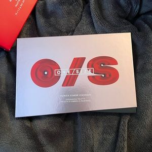 One size eyeshadow palette